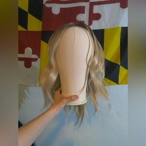 Elegant Ash Blonde Wig